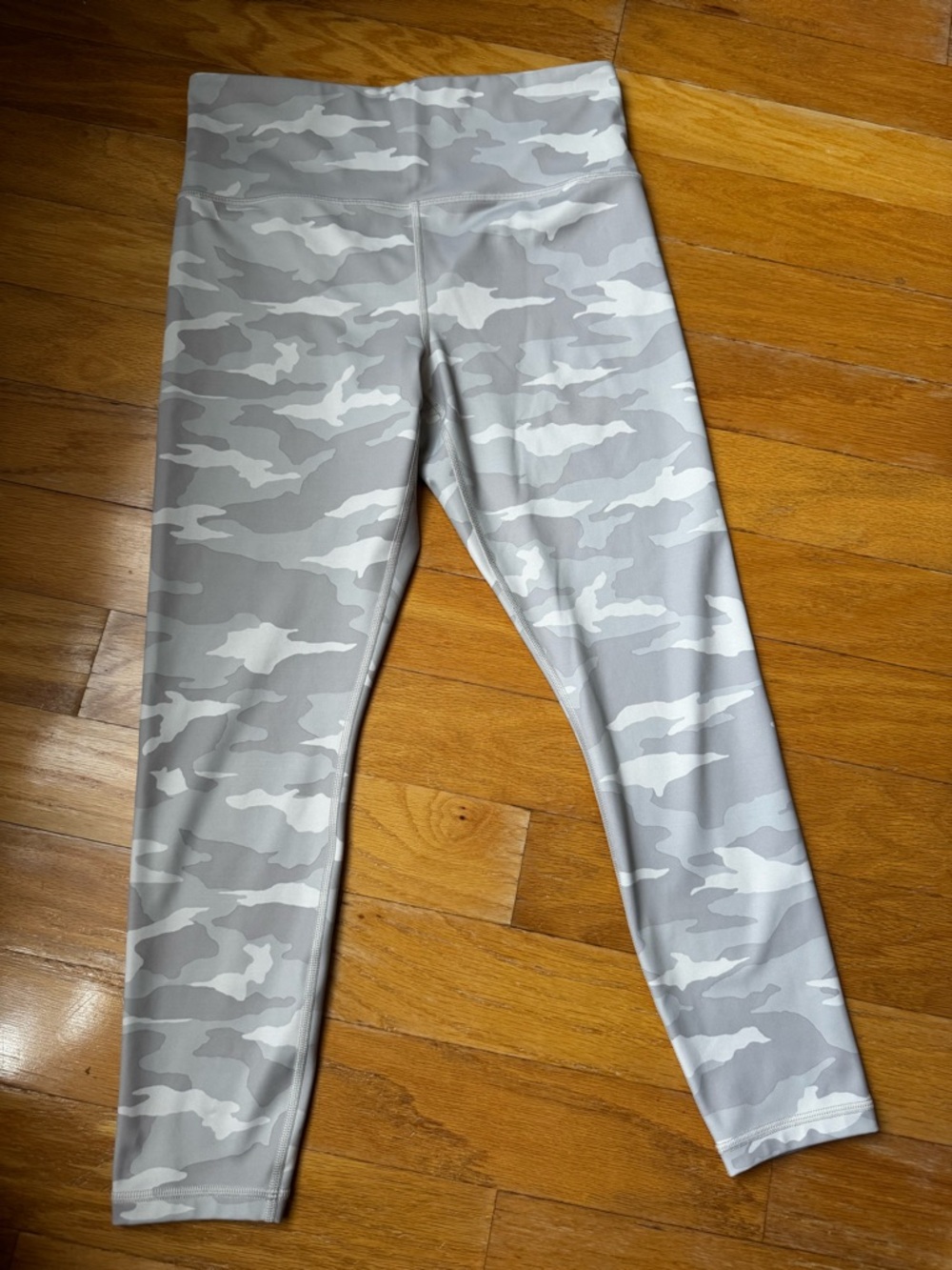 Athleta High-Waist Elation 7/8 Camo Leggings - Light Gray/White